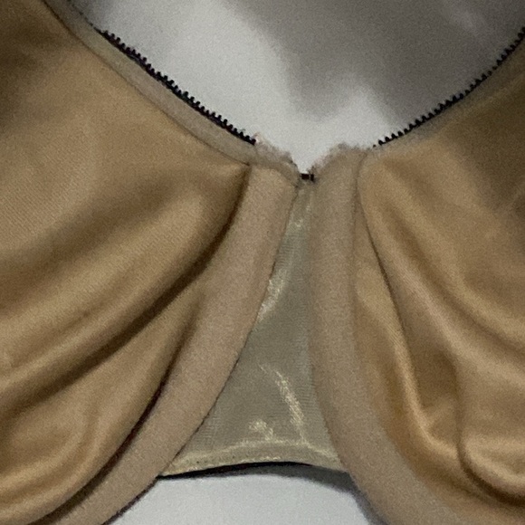 Cacique Wo size 46 C MODERN LACE COVERED Black Lace Bra UNDERWIRE GOOD CONDITION - Picture 12 of 12